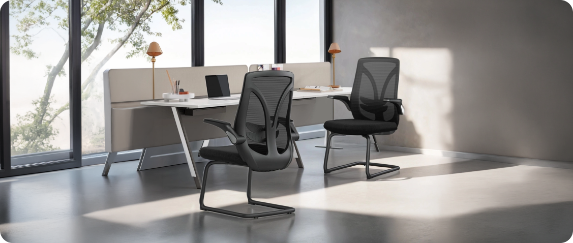 Modern Spacetronik office furniture in an agile office – B2B electrically adjustable desks and ergonomic office chairs supporting team wellbeing.