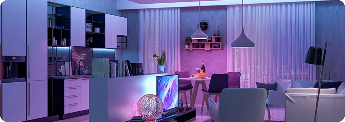 Oświetlenie ledowe kolorowe w salonie