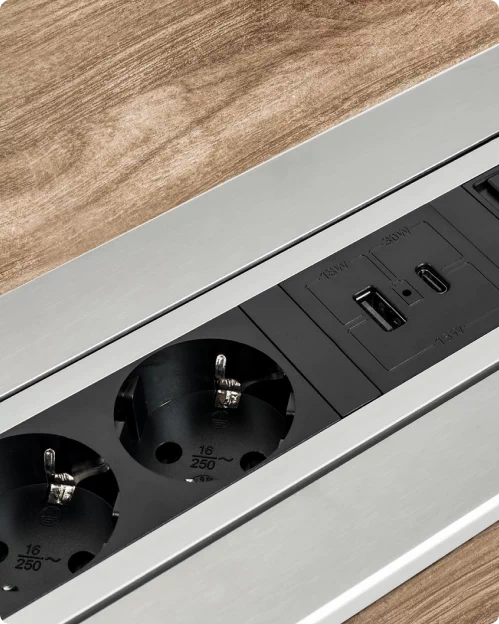 Gniazda zasilające do biurka