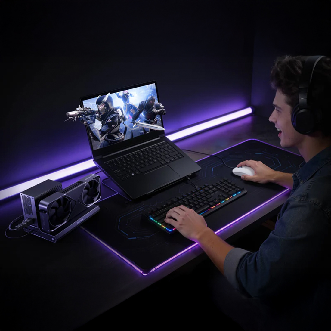 Thunderbolt 5 eGPU 80 Gb/s 140 W zasilanie