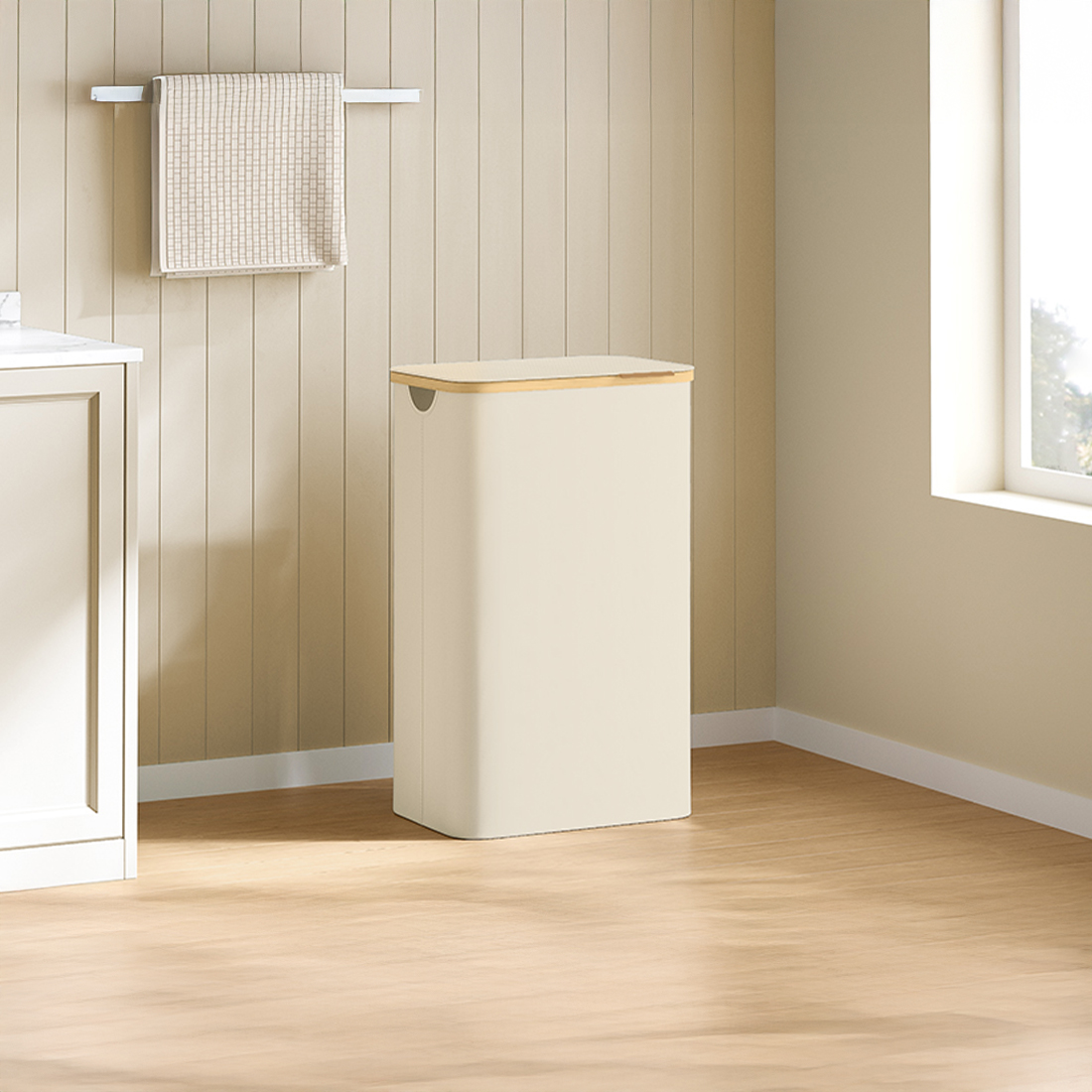 Kosz na pranie Spacetronik SFFL0012_V3 kremowy biały stabilna konstrukcja z bambusową ramką
