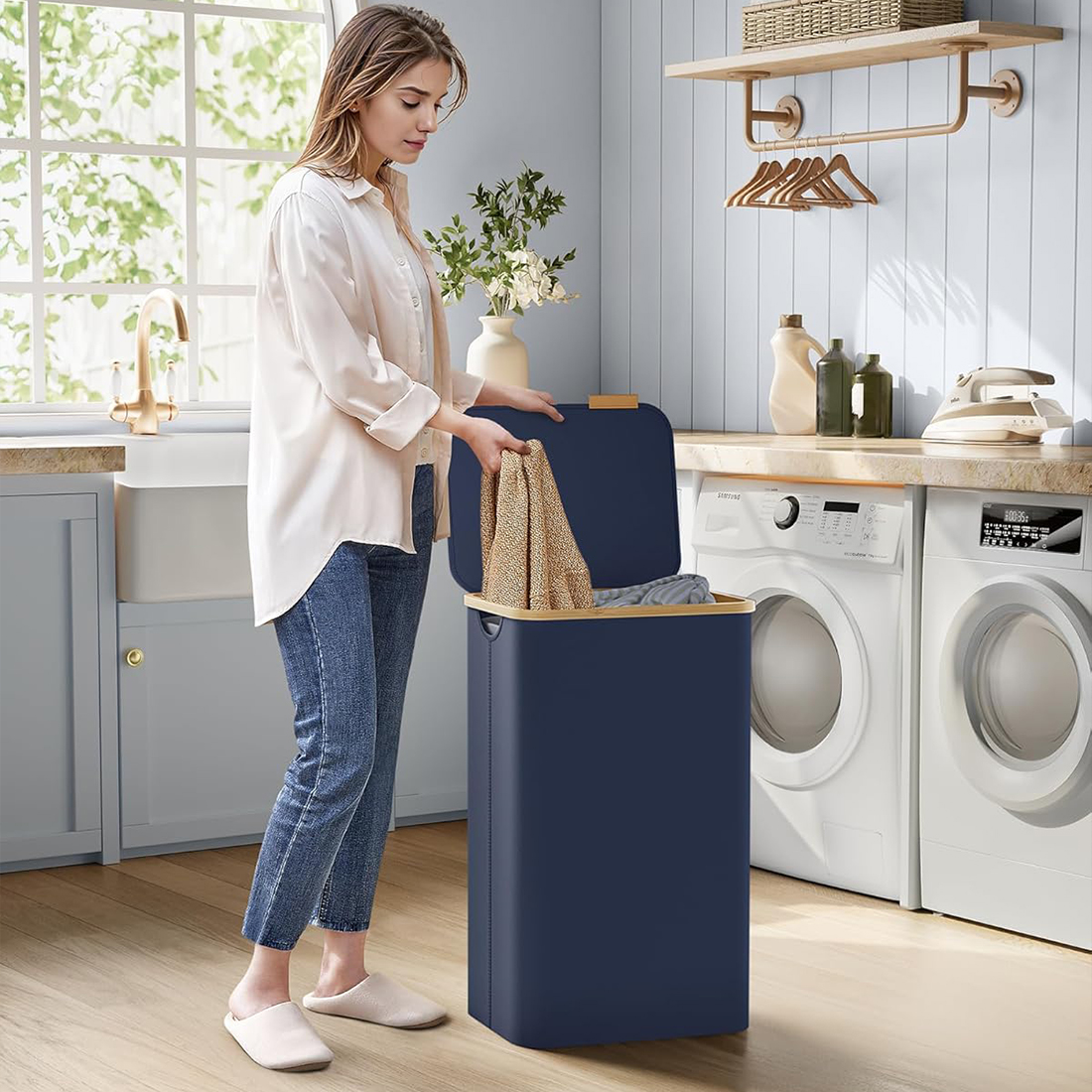 Kosz na pranie Spacetronik SFFL0012_V6 granatowy stabilna konstrukcja z bambusową ramką