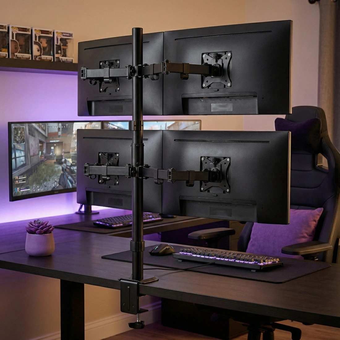 Stabilny uchwyt na cztery monitory