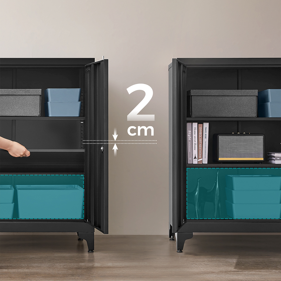 Regulowane półki w metalowej szafce Spacetronik SPC160B