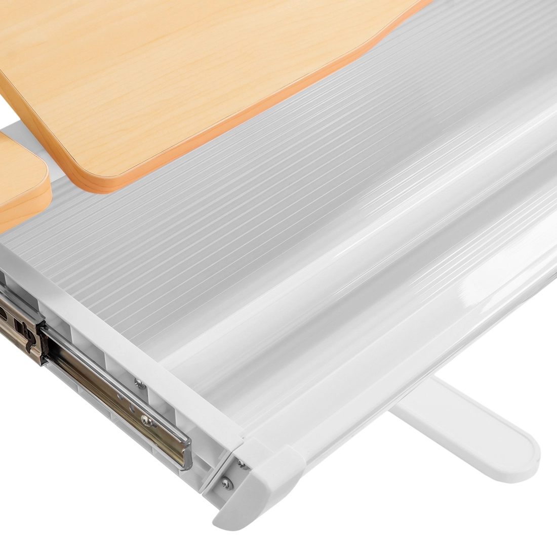 Verstellbarer Kinderschreibtisch Spacetronik XD mit sicheren abgerundeten Ecken