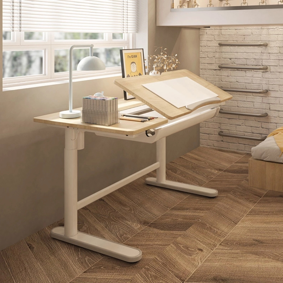 Durchdachte, geteilte Tischplatte