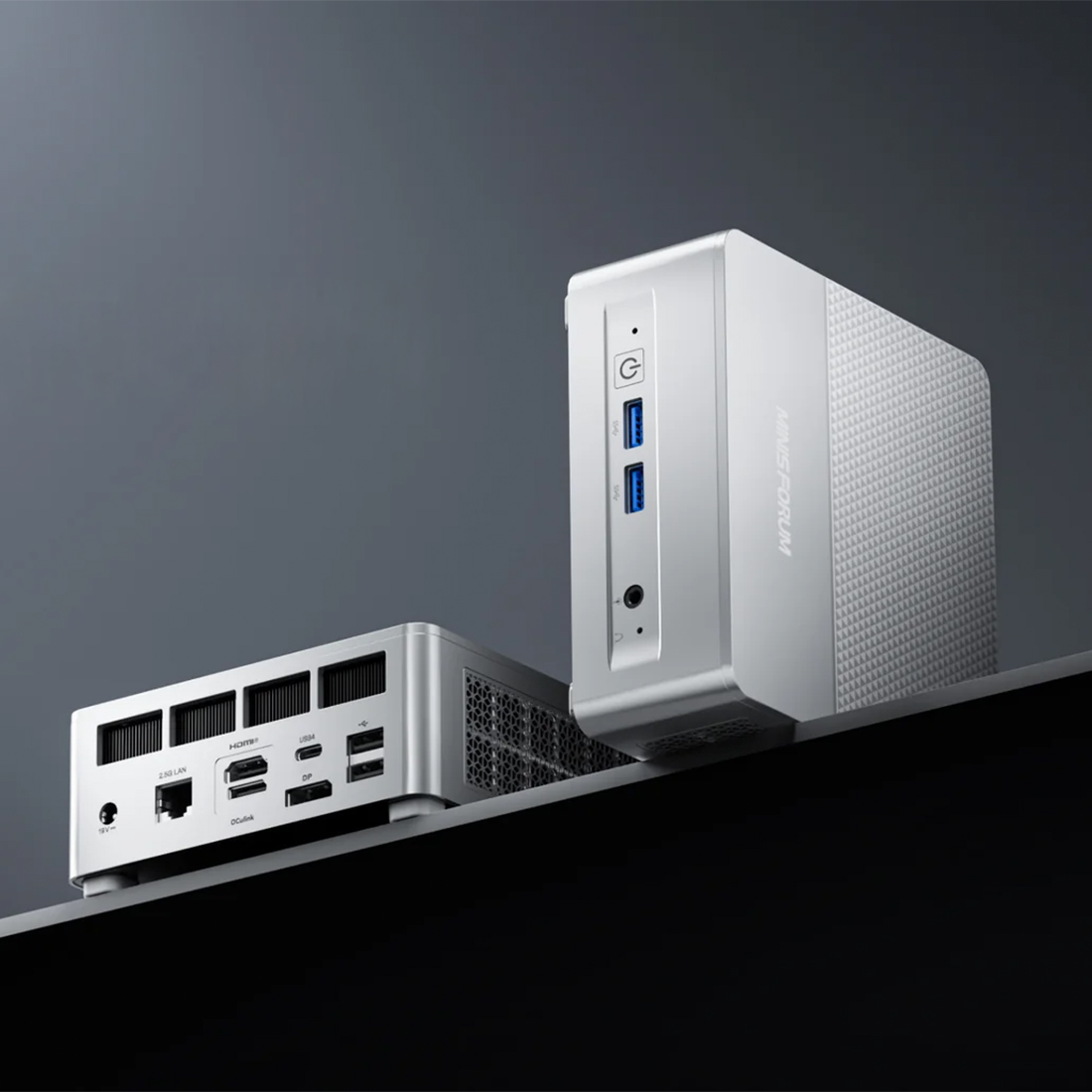 Minisforum X1 Lite najważniejsze cechy Ryzen 7 USB4 OCuLink